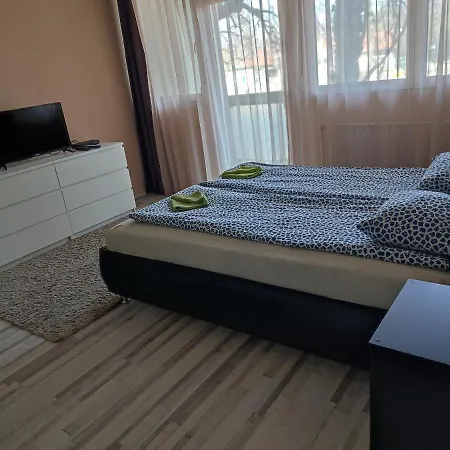 Palota * Gödöllő